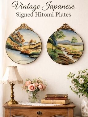 Vintage set Japanese signed‎ Hitomi hanging plates